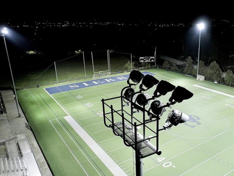Ilumina&ccedil;&atilde;o LED para aplica&ccedil;&otilde;es industriais e comerciais